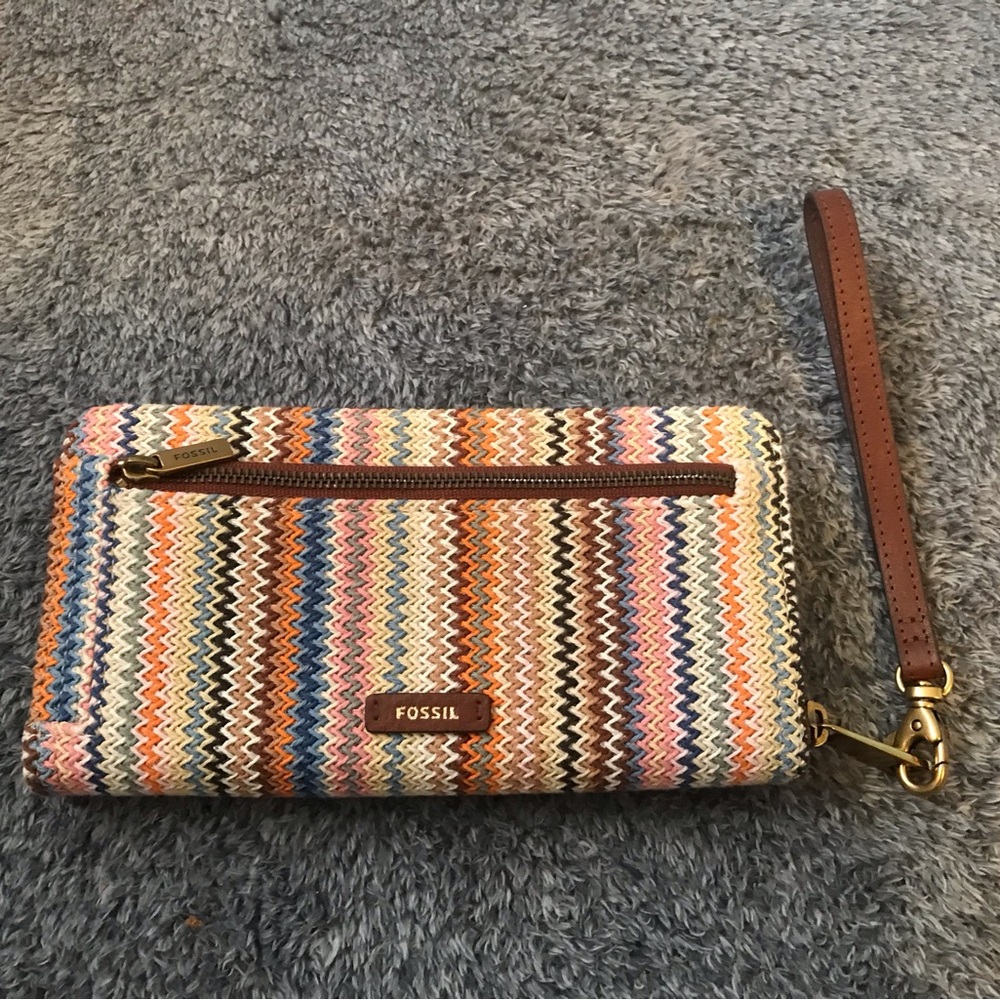 NWOT Fossil  Wristlet